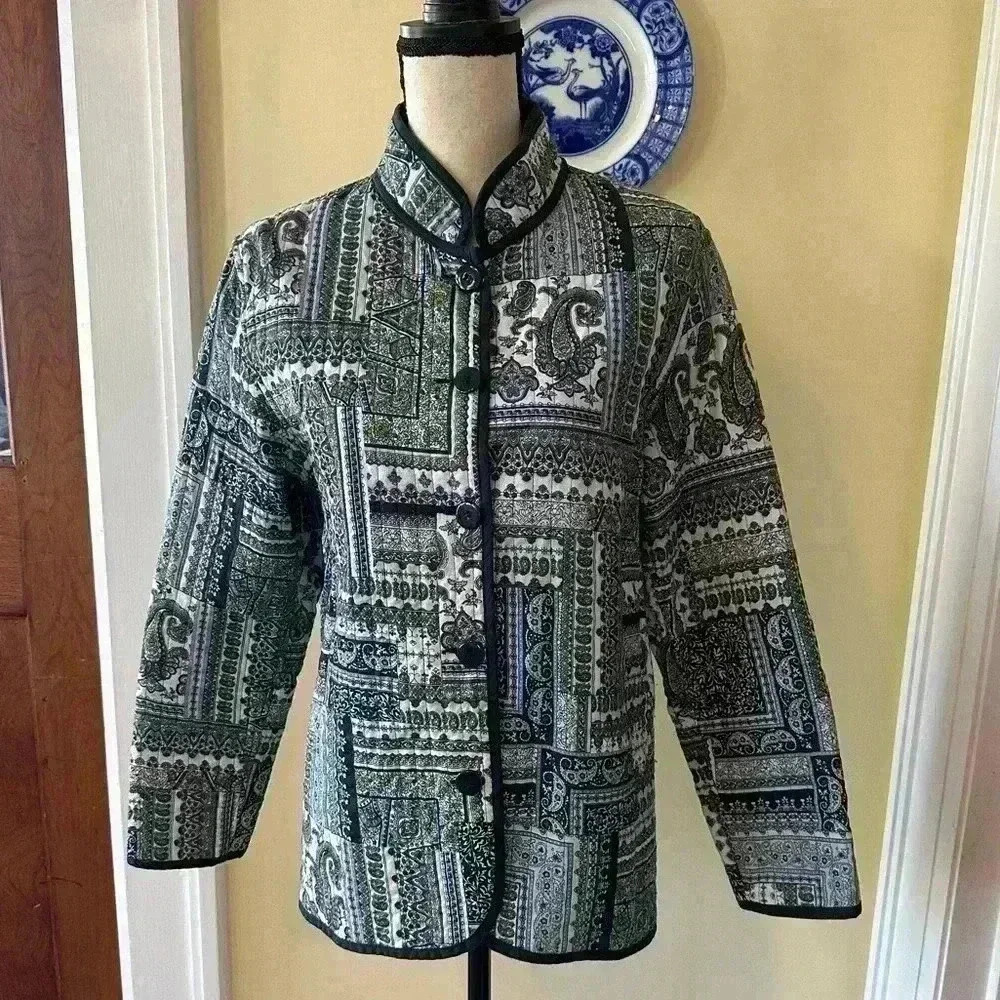 Vintage | Reversible Asian Inspired Quilted Jacket - Picture 2 of 9